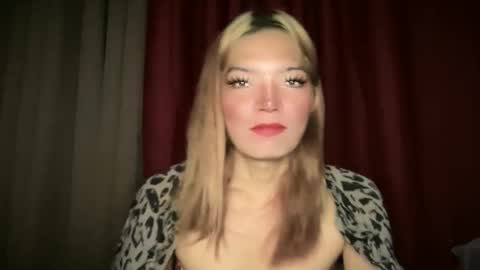 Mika online show from 04.14.26