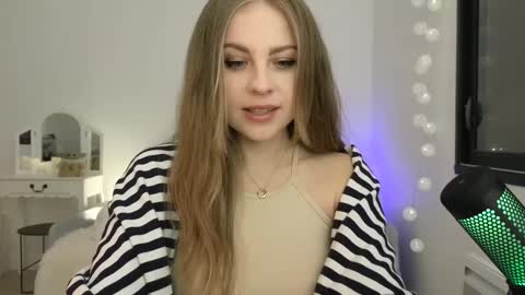 ImKeira online show from 01.11.25