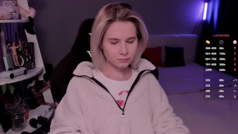 Mia online show from 02.12.26