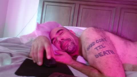 I use to be imeverythingandnothing online show from 12.29.24