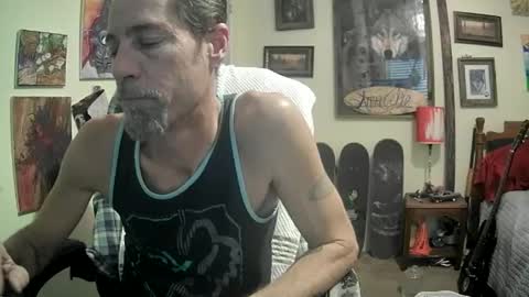 Snapshot of imtru chatting on 10.31.25 imtru online show from 10.31.25