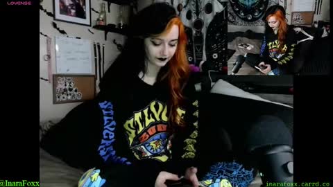 Snapshot of inarafoxxx chatting on 12.11.24 Inarafoxx online show from 12.11.24