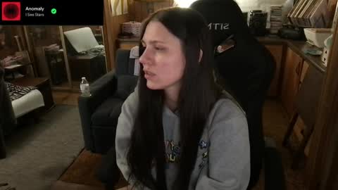 Snapshot of incognitoqueen chatting on 05.12.26 Carter online show from 05.12.26
