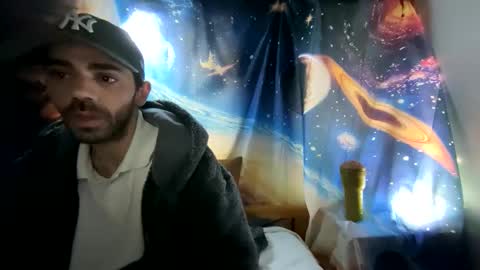 Snapshot of incredulous1708 chatting on 11.04.25 incredulous1708 online show from 11.04.25