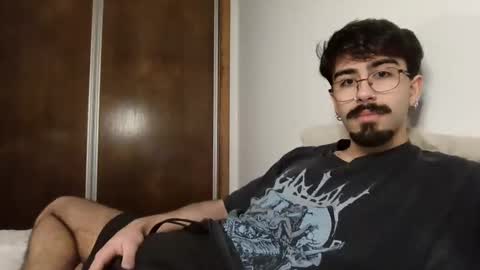 Snapshot of incubusszz chatting on 01.17.25 incubus online show from 01.17.25