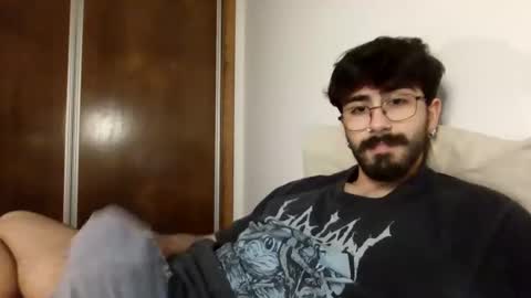 Snapshot of incubusszz chatting on 02.01.25 incubus online show from 02.01.25