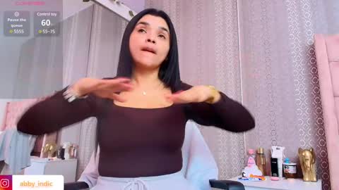 Snapshot of indi_catalina chatting on 02.13.25 Indi Catalina online show from 02.13.25
