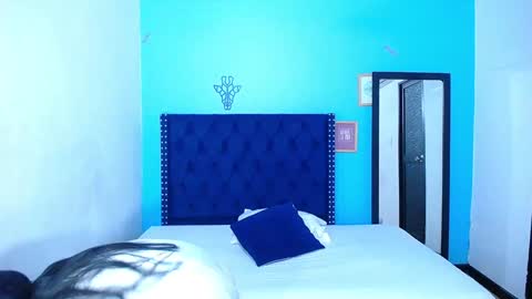 Snapshot of indian_whore18 chatting on 12.12.24 indian_whore18 online show from 12.12.24