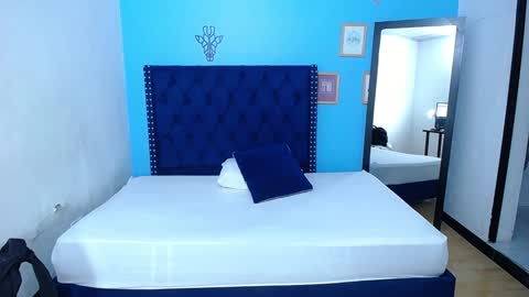 Snapshot of indian_whore18 chatting on 01.18.25 indian_whore18 online show from 01.18.25