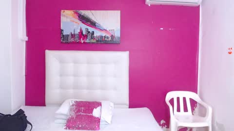 Snapshot of indian_whore18 chatting on 02.04.25 indian_whore18 online show from 02.04.25