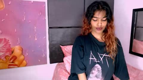 Snapshot of indianangelx chatting on 12.15.25 indianangelx online show from 12.15.25