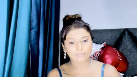 Snapshot of indianbabe2021 chatting on 02.18.25 indianbabe2021 online show from 02.18.25