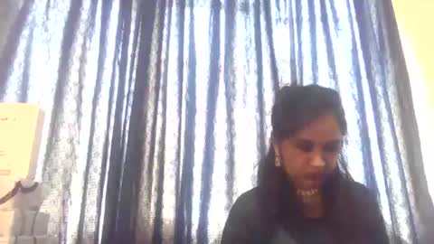 Snapshot of indiancutiexo chatting on 10.18.25 indiancutiexo online show from 10.18.25