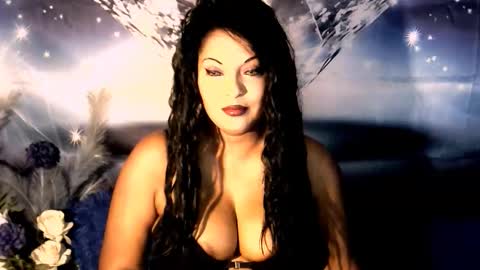 Lucy online show from 09.26.25