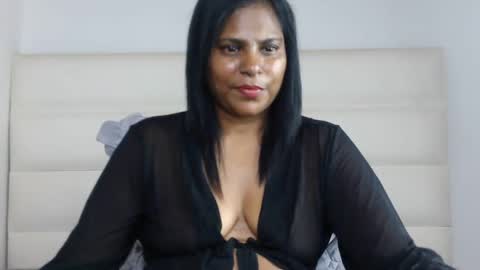 Snapshot of indiandreams_ chatting on 10.31.25 Palavi online show from 10.31.25