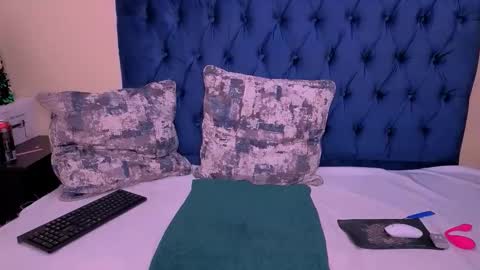 Mishka online show from 12.17.25