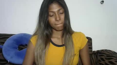 indianqtpie6 online show from 12.05.24