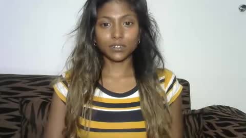 indianqtpie6 online show from 12.10.24