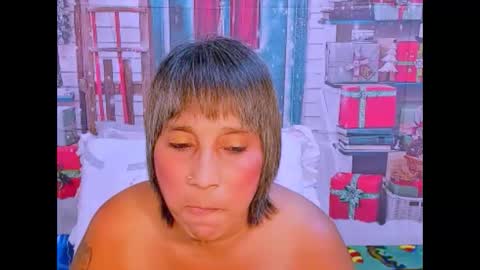 Snapshot of indianroxy27 chatting on 12.05.25 indianroxy27 online show from 12.05.25