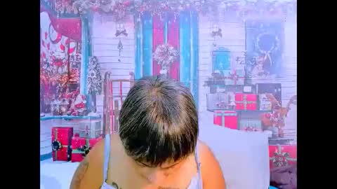 Snapshot of indianroxy27 chatting on 12.14.25 indianroxy27 online show from 12.14.25