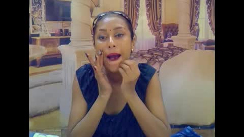 indiansexybutt4u2luv online show from 02.12.26