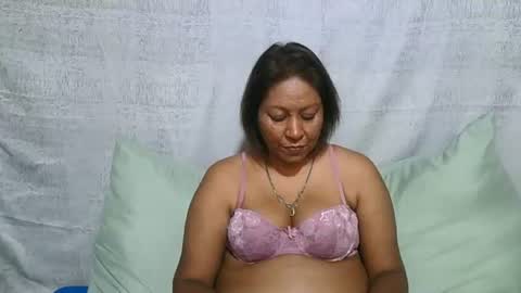 Snapshot of indiansexymilf chatting on 06.12.26 candice online show from 06.12.26