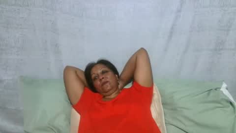 Snapshot of indiansexymilf chatting on 06.27.26 candice online show from 06.27.26