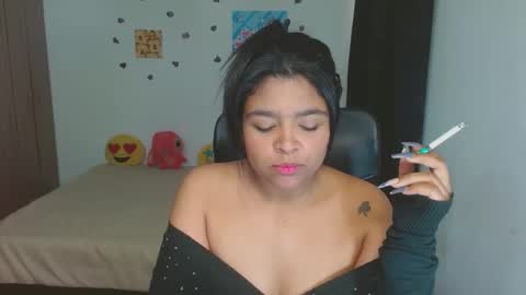 Aleja vallejo online show from 11.30.25