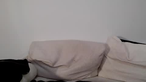 Snapshot of indigoelle chatting on 11.28.25 Indigo Elle online show from 11.28.25