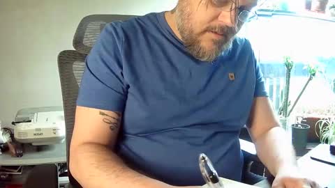 Snapshot of indigolvr chatting on 04.22.26 BroLOU online show from 04.22.26