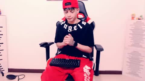 Snapshot of indomitablebeast chatting on 05.27.26 matias online show from 05.27.26