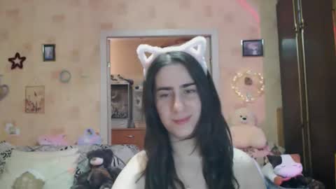 Snapshot of inelika chatting on 09.13.25 Inna online show from 09.13.25