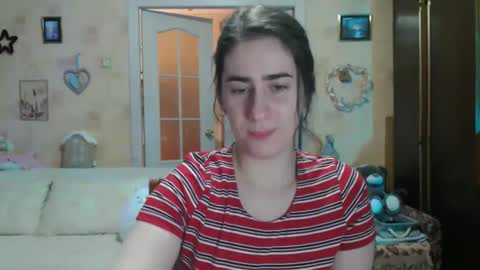 Snapshot of inelika chatting on 10.07.25 Inna online show from 10.07.25