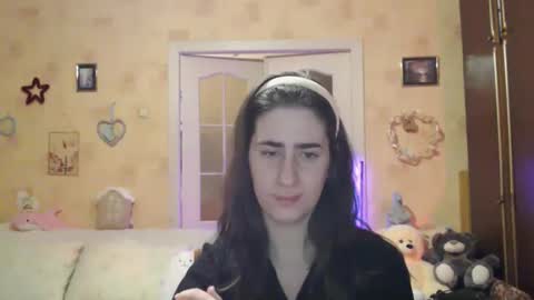 Snapshot of inelika chatting on 10.14.25 Inna online show from 10.14.25