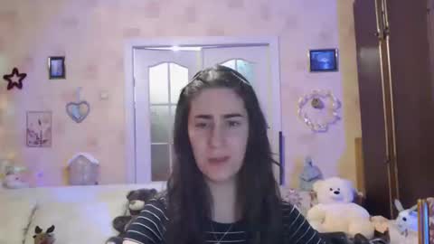 Snapshot of inelika chatting on 11.05.25 Inna online show from 11.05.25