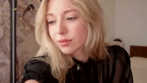 Snapshot of infinitysoul_ chatting on 12.05.25 Alexa.. Inst Fansly infinitysoul online show from 12.05.25