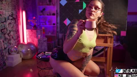 Snapshot of informal_ chatting on 02.01.25 MAL --- online show from 02.01.25