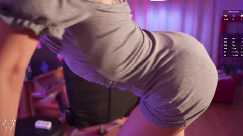 Snapshot of informal_ chatting on 02.07.25 MAL --- online show from 02.07.25