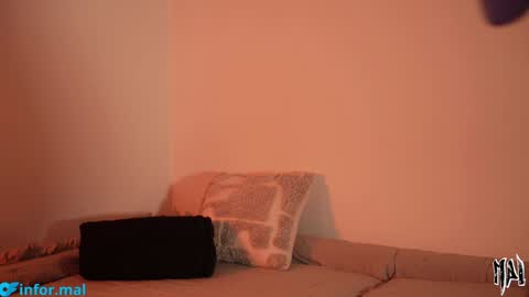 Snapshot of informal_ chatting on 09.19.25 MAL --- online show from 09.19.25