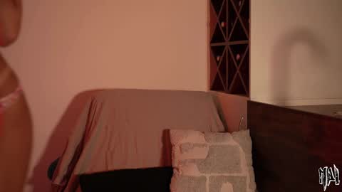 Snapshot of informal_ chatting on 09.21.25 MAL --- online show from 09.21.25