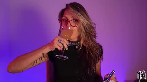 Snapshot of informal_ chatting on 09.26.25 MAL --- online show from 09.26.25