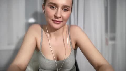 Snapshot of iniva05 chatting on 03.28.26 iniva05 online show from 03.28.26