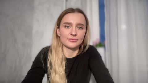 Snapshot of iniva05 chatting on 03.29.26 iniva05 online show from 03.29.26