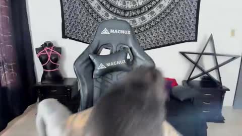 Dani  online show from 01.06.25