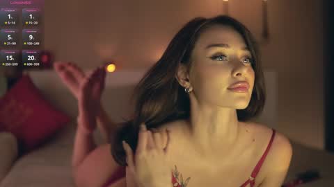 Im Senise Welcome to my room My instagram  online show from 12.19.24