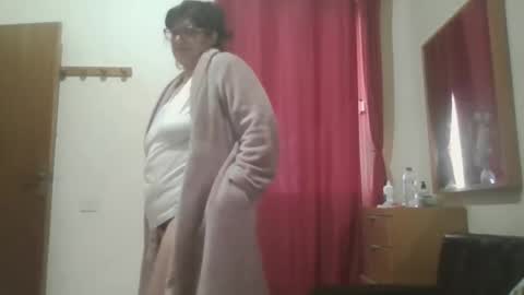 inna46_ online show from 10.20.25