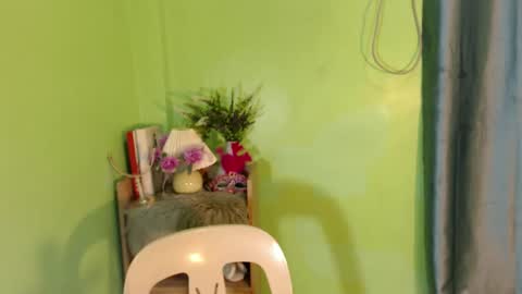 Reign online show from 02.22.25