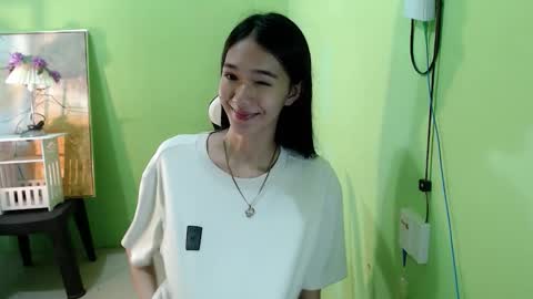 Reign online show from 10.30.25