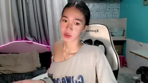 Snapshot of innocent_reign69 chatting on 04.19.26 Reign online show from 04.19.26