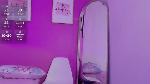 innocenthazel online show from 11.24.25